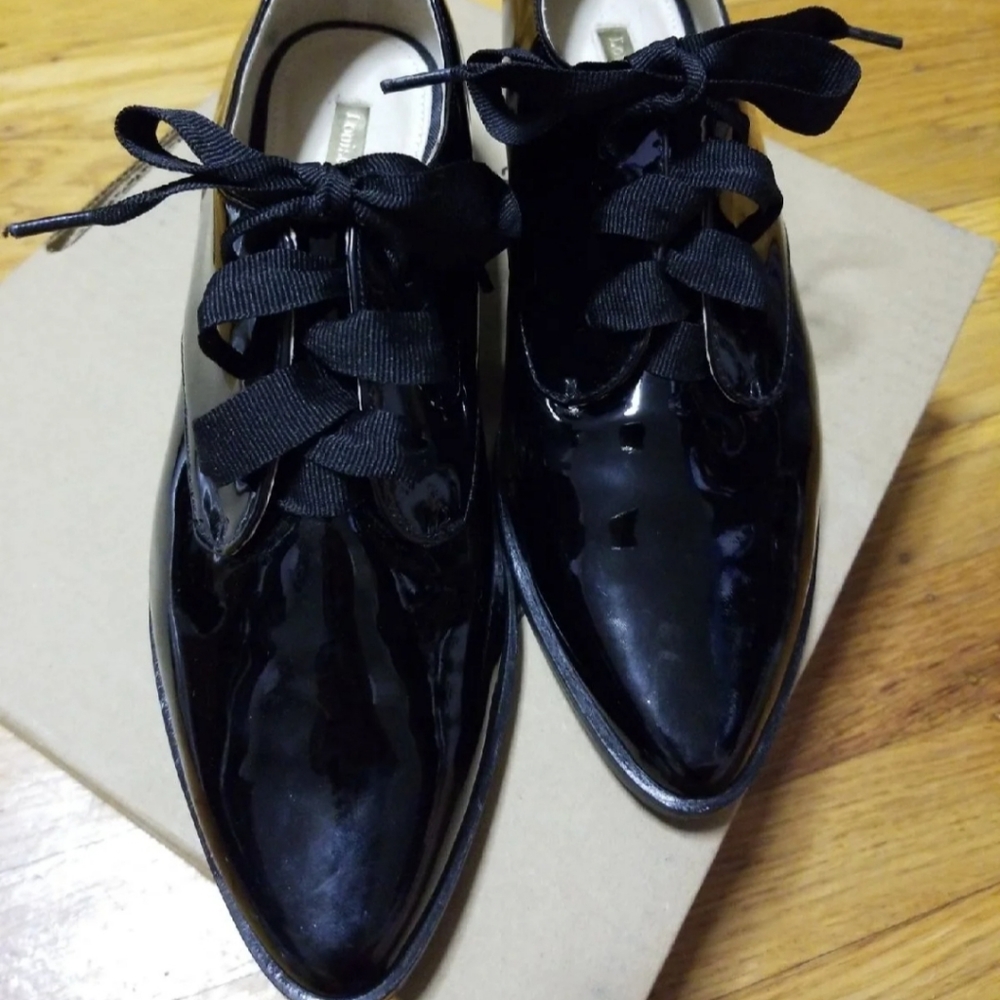 Louise et Cie Adwin Almond Toe Oxfords